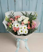 Букет цветов из:  Розы, Лизиантусы и Хризантемы в Свободе