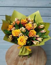Букет цветов из:  Альстромерии и Розы в Свободе