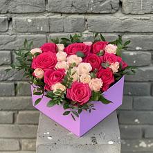 Цветочная композиция из Розы в коробке #REPLACE_PRED# Свободе
