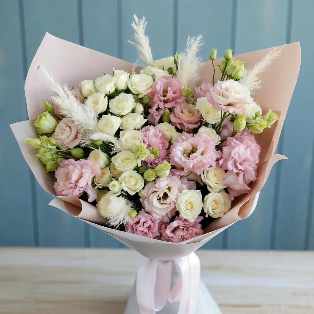 Букет цветов из: Альстромерии и Розы в Свободе