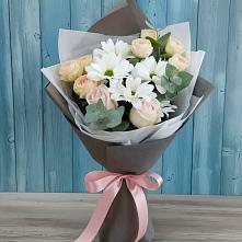 Букет цветов из:  Хризантемы и Розы #REPLACE_PRED# Свободе