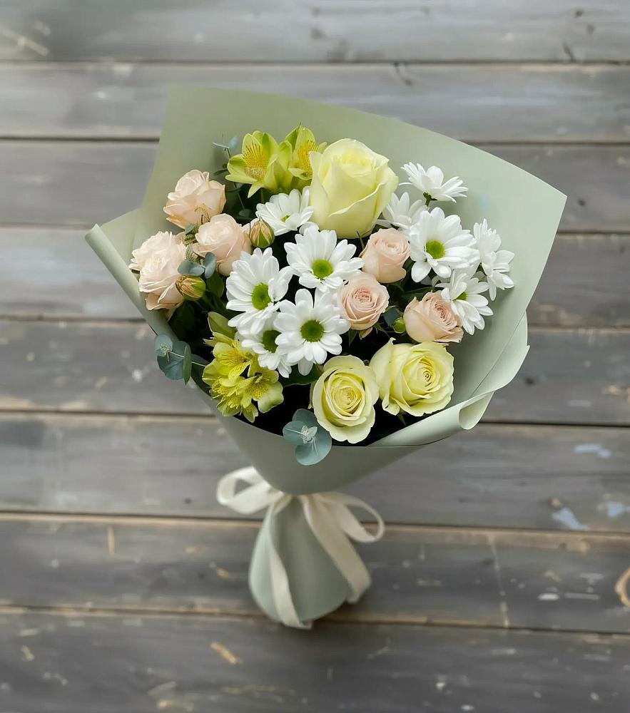 Букет цветов из: Альстромерии, Розы и Хризантемы в Свободе
