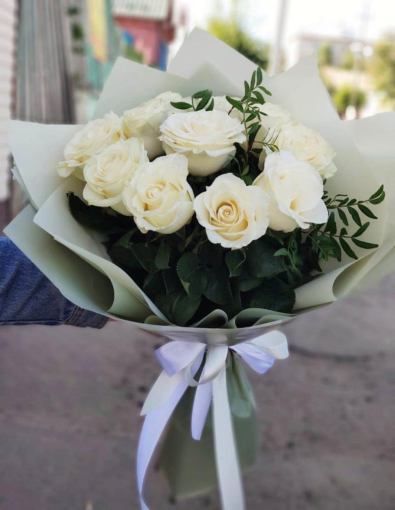 Букет Белые розы Проуд в Свободе