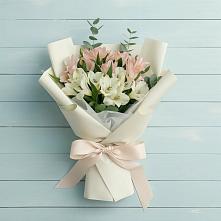 Букет цветов из:  Альстромерии в Свободе