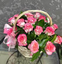 Цветочная композиция из Розы в корзине #REPLACE_PRED# Свободе