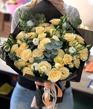 Букет цветов из:  Розы и Лизиантусы #REPLACE_PRED# Свободе