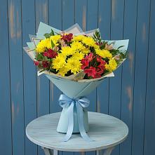 Букет цветов из:  Альстромерии и Хризантемы в Свободе