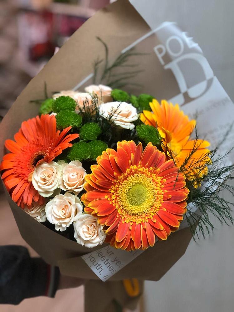 Букет цветов из: Герберы, Хризантемы и Розы в Свободе